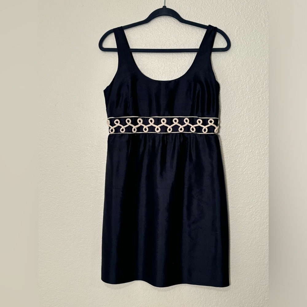 Vineyard Vines Navy Blue 100 % Silk Bouquet Dress Size 8